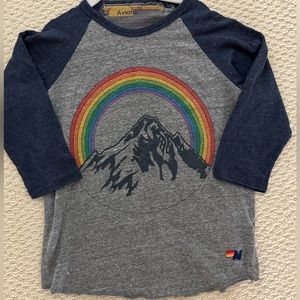 Aviator Nation chasing rainbow size 10 boy girl unisex baseball tee mountain